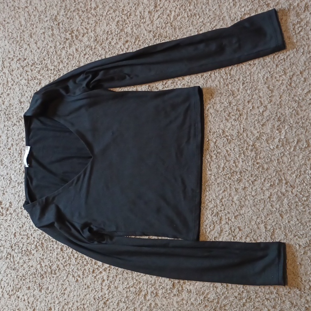 Black Long Sleeve V Neck
